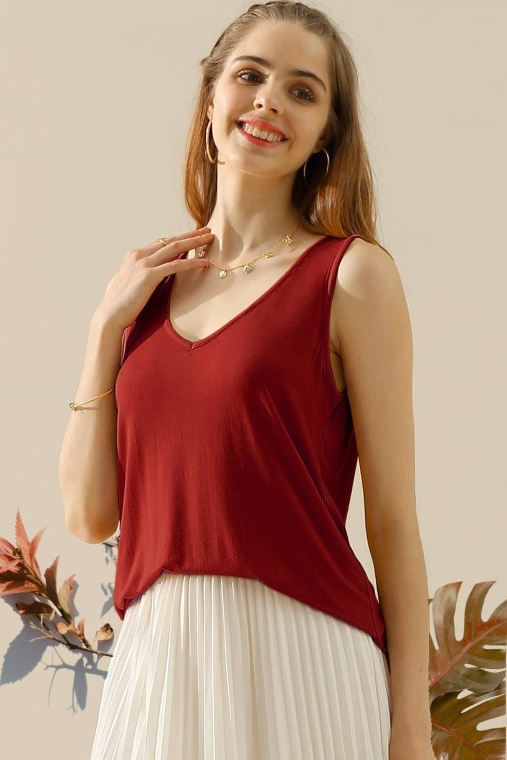 Ninexis - V - Neck Curved Hem Tank Top