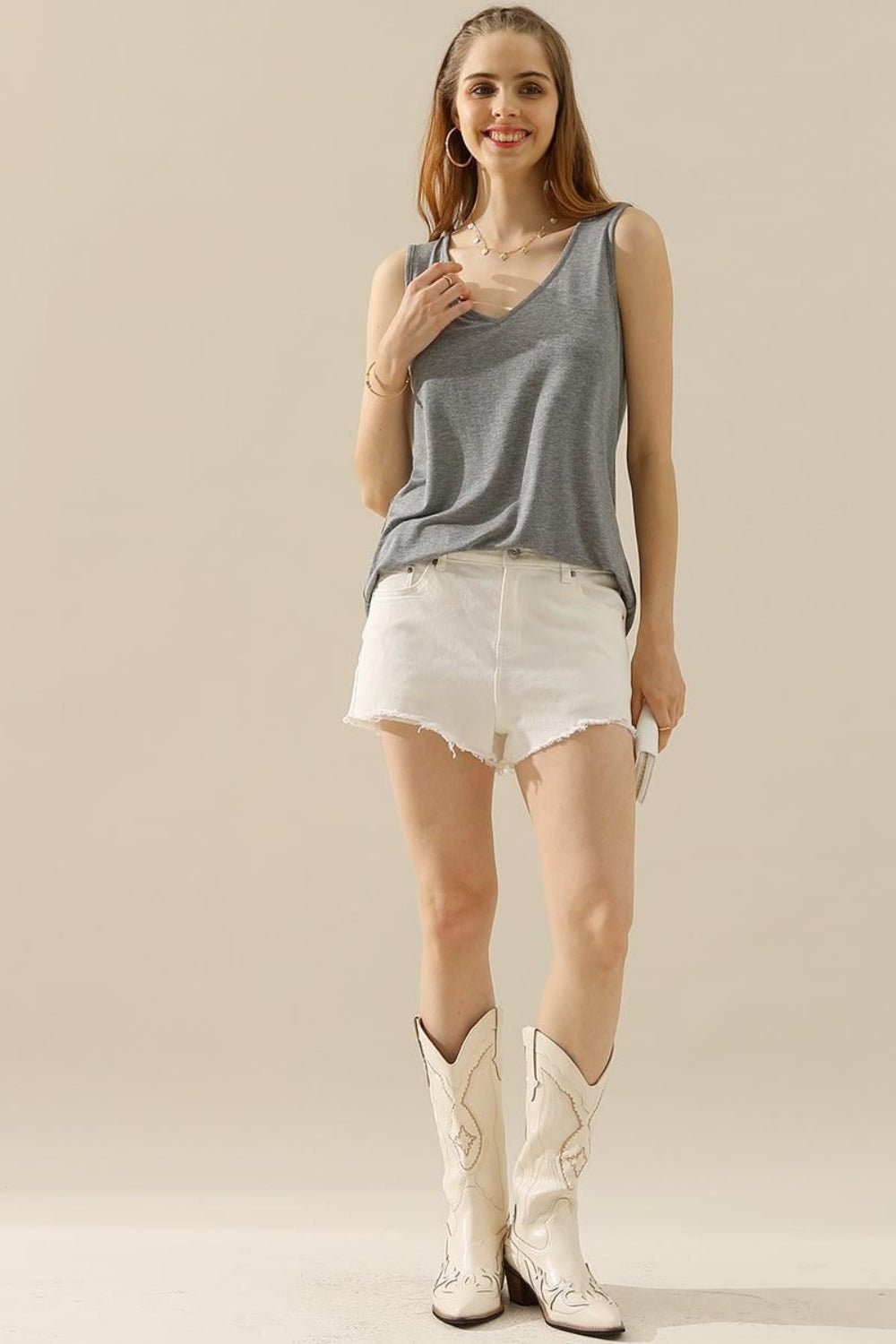 Ninexis - V - Neck Curved Hem Tank Top