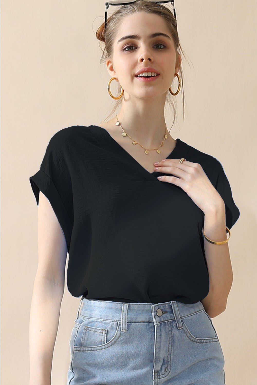 Ninexis - V - Neck Rolled Short Sleeve Top