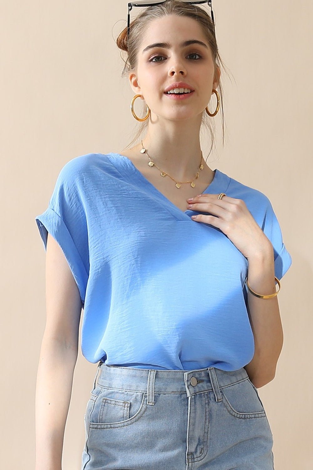 Ninexis - V - Neck Rolled Short Sleeve Top