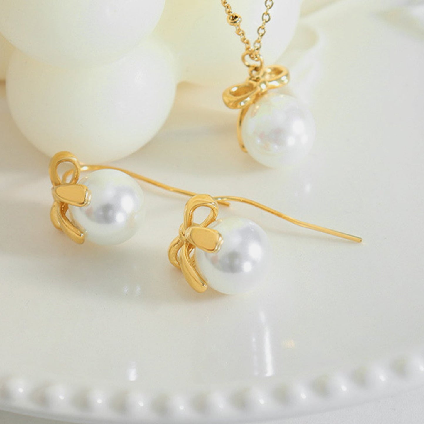 Pearl & Gold Bow Drop EarringsEarringsBeach Rose Co.