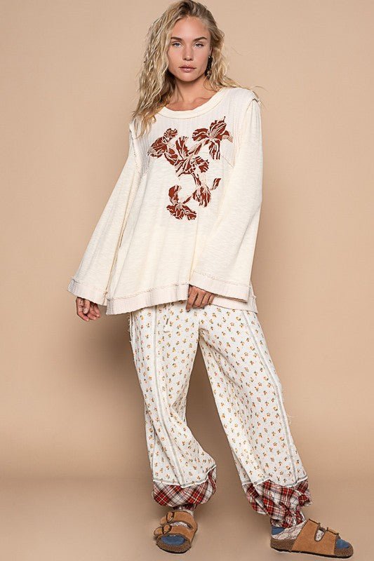 POL - Long Sleeve Floral Knit Top in Cream