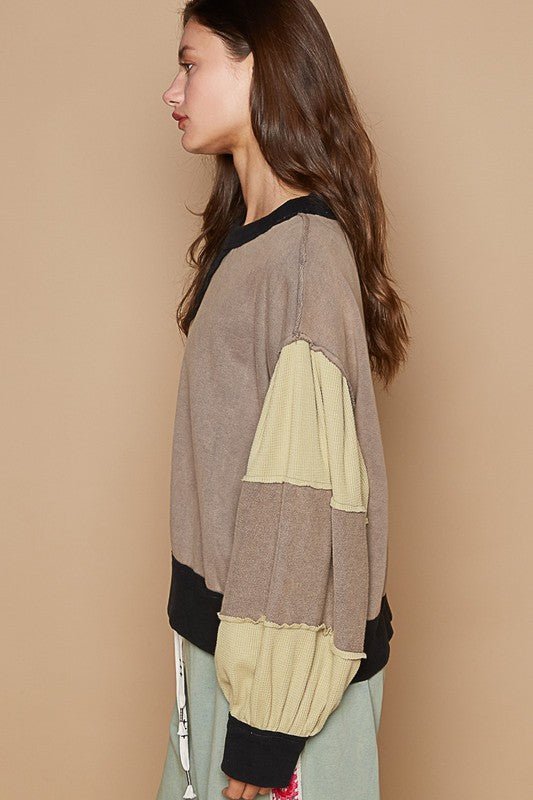 POL - Waffle - Knit Color Block Sweatshirt in Mocha