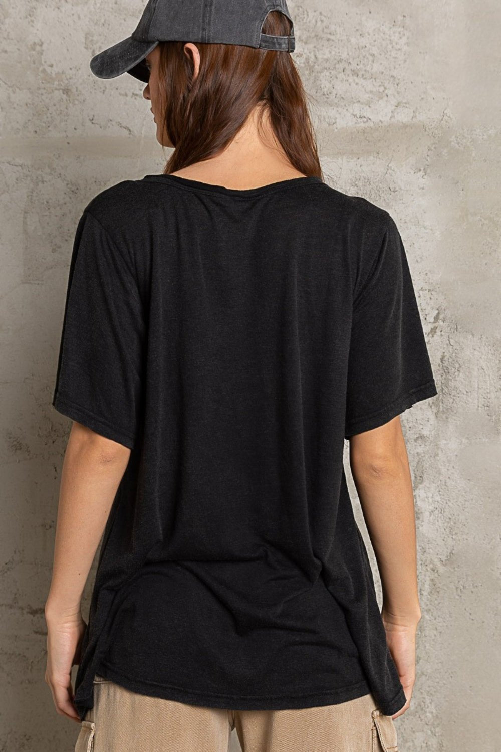 POLV - Neck Short Sleeve T - Shirt in Black