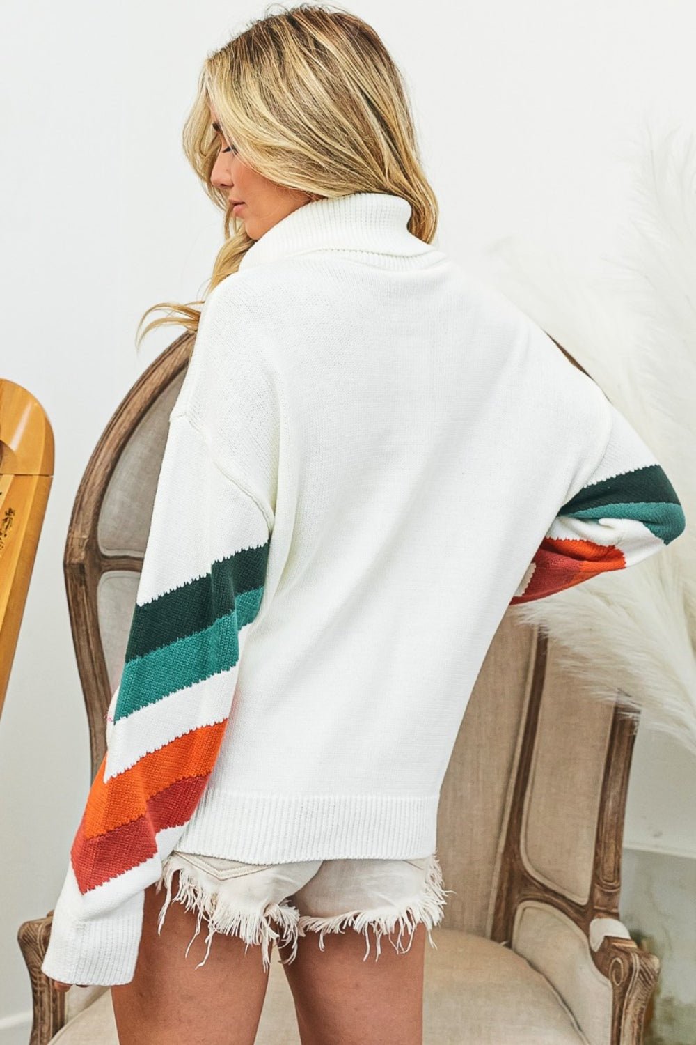 BiBiMulti Color Chevron Pattern Sweater in Jade Rust