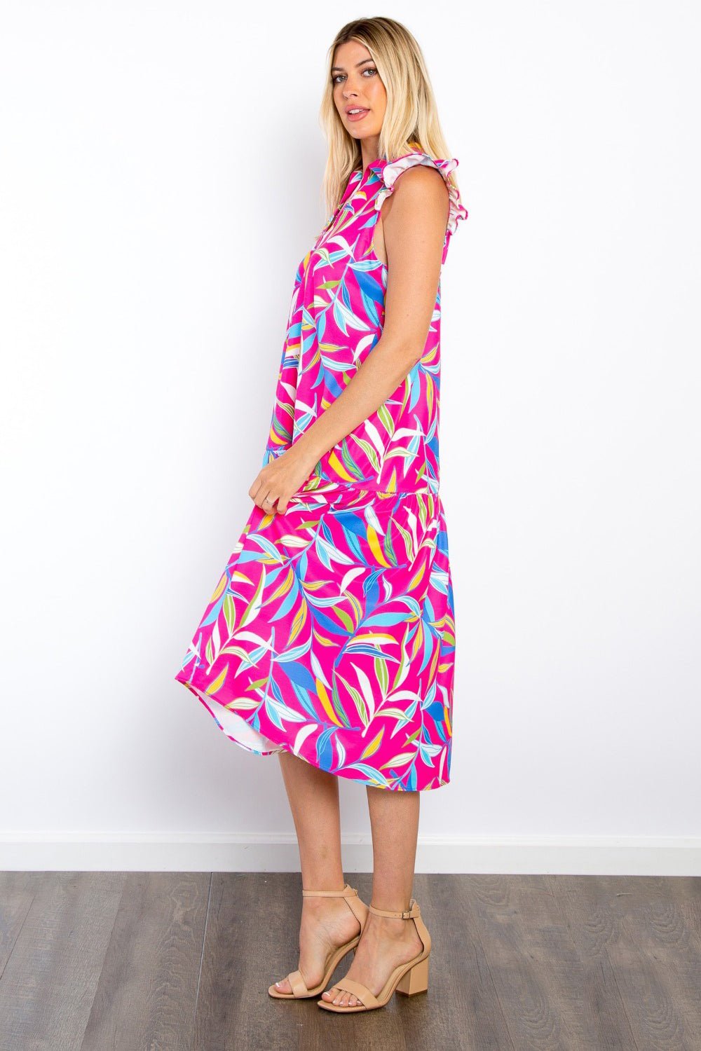 BE StageSleeveless Ruffle Trim Midi Dress with Pockets in Fuchsia Print