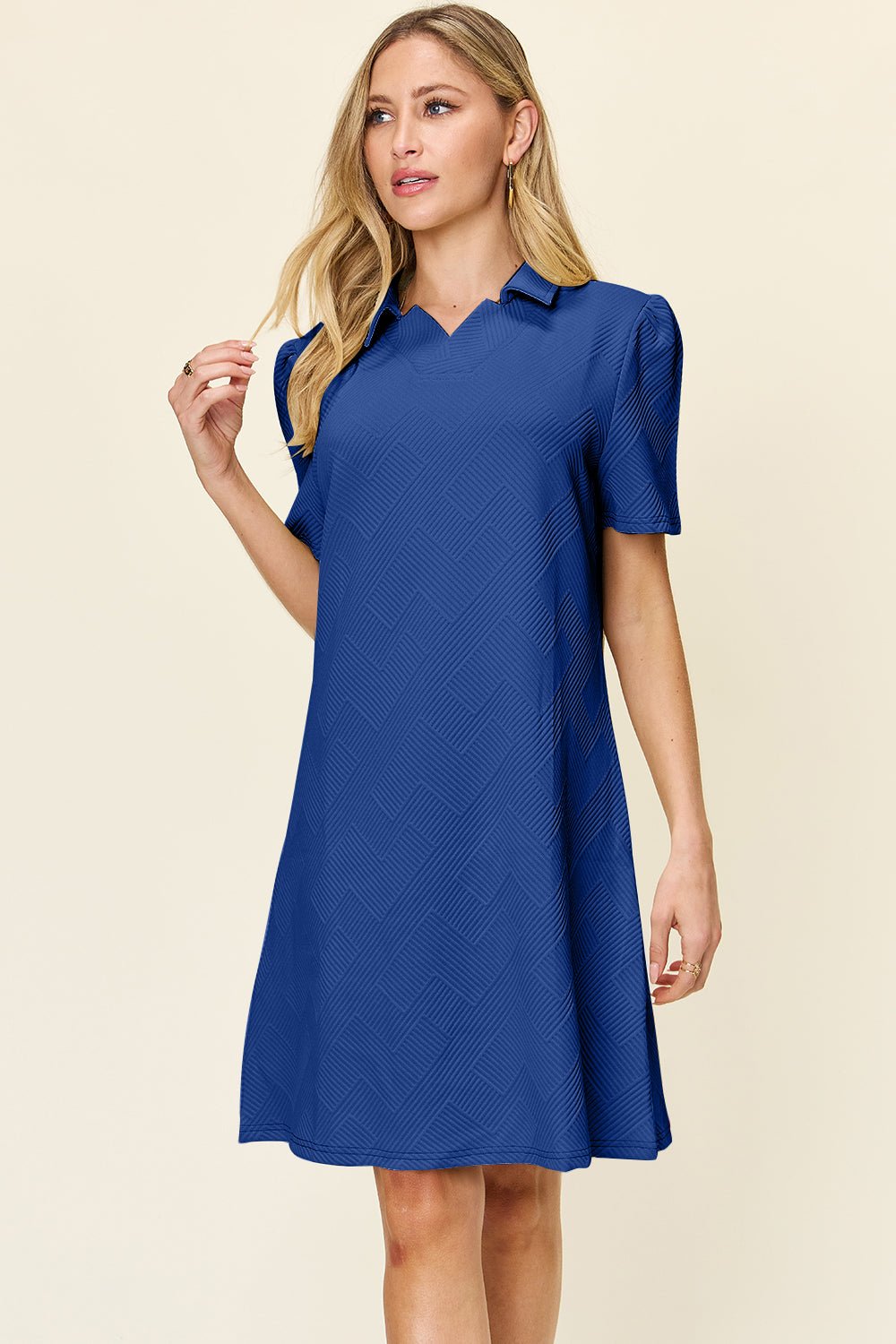 Double TakeTextured Short Sleeve Knee - Length Shirt Dress