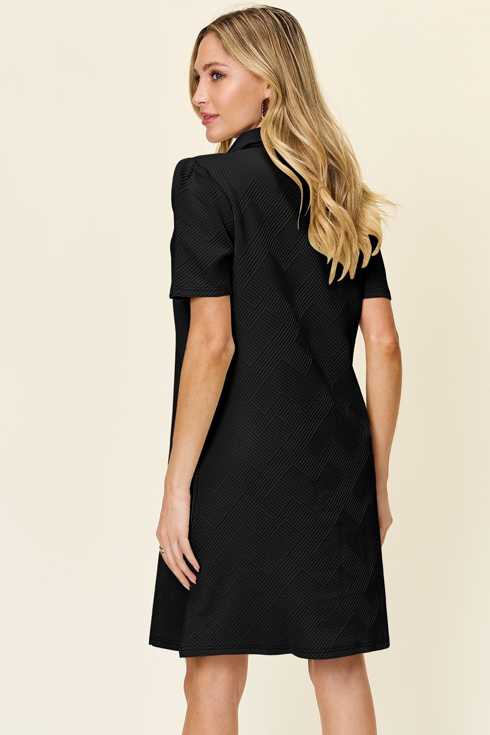 Double TakeTextured Short Sleeve Knee - Length Shirt Dress