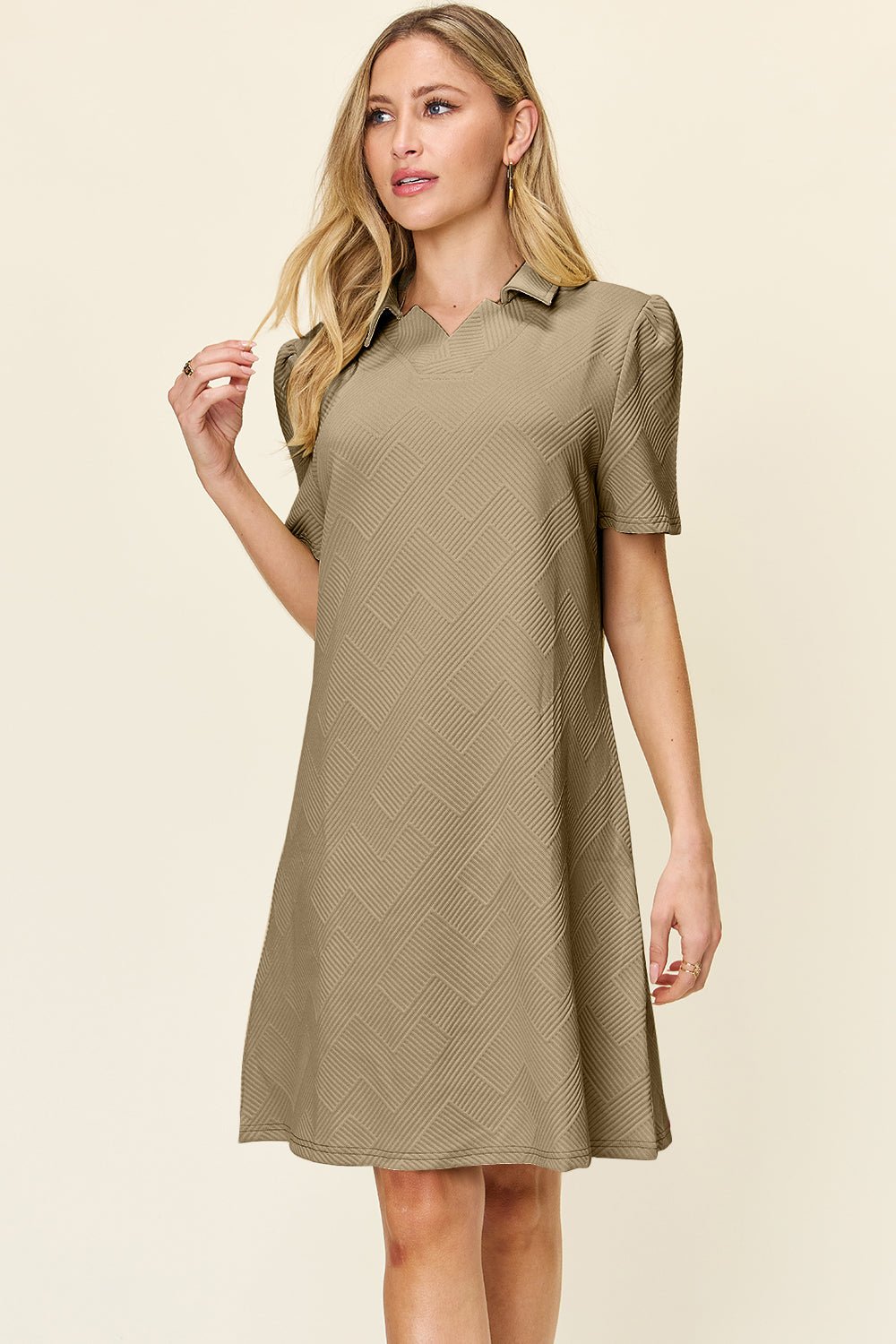 Double TakeTextured Short Sleeve Knee - Length Shirt Dress