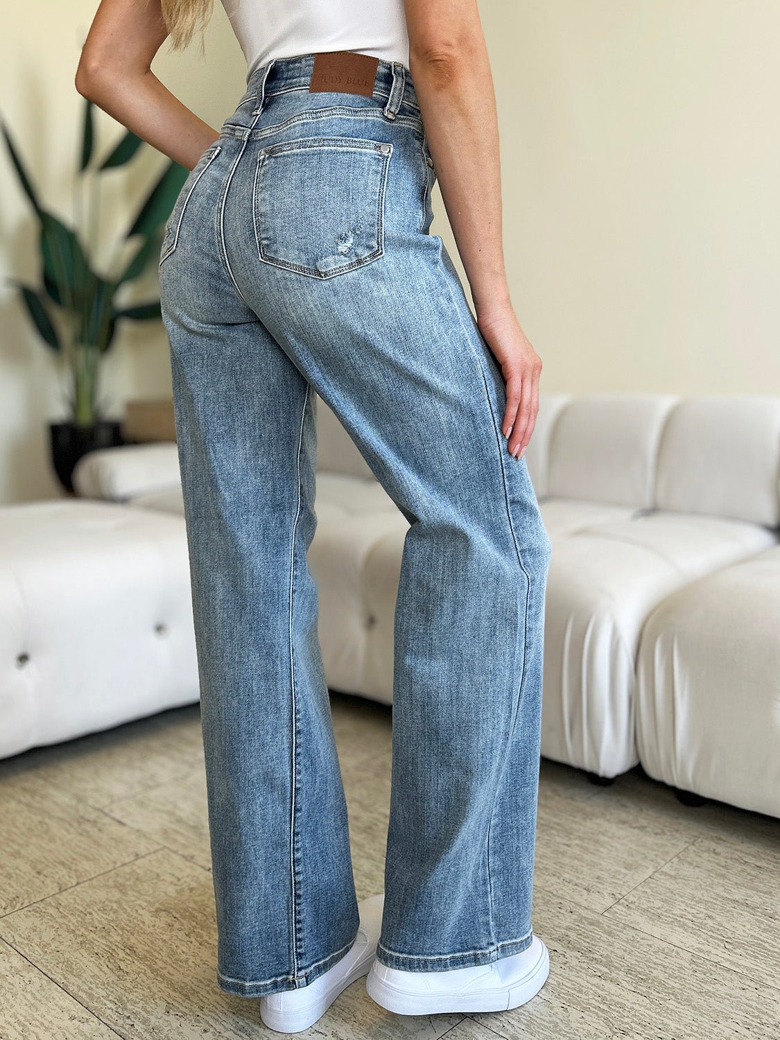 Judy BlueLight Wash High Waist Straight Leg Jeans