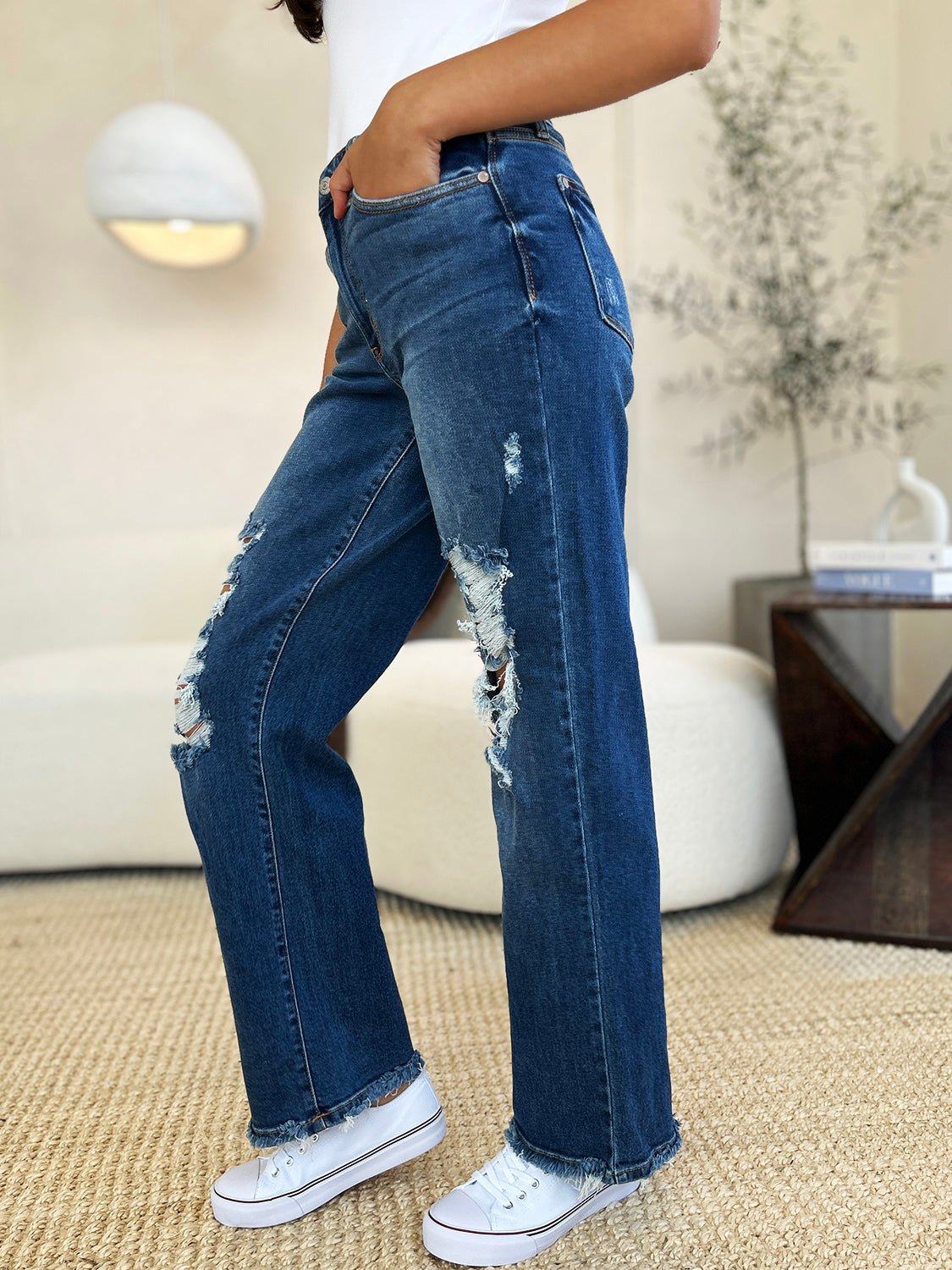 Judy BlueMedium Wash Mid Rise Distressed Raw Hem Jeans