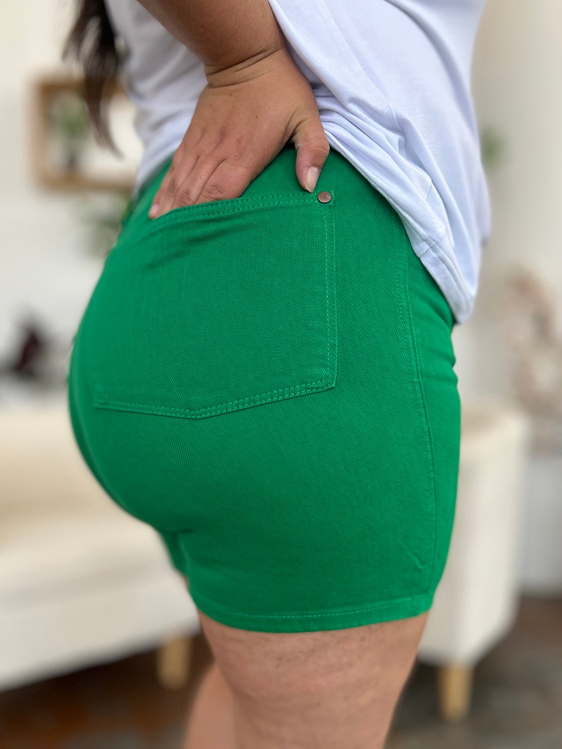 Judy BlueTummy Control Garment Dyed Denim Shorts in Kelly Green