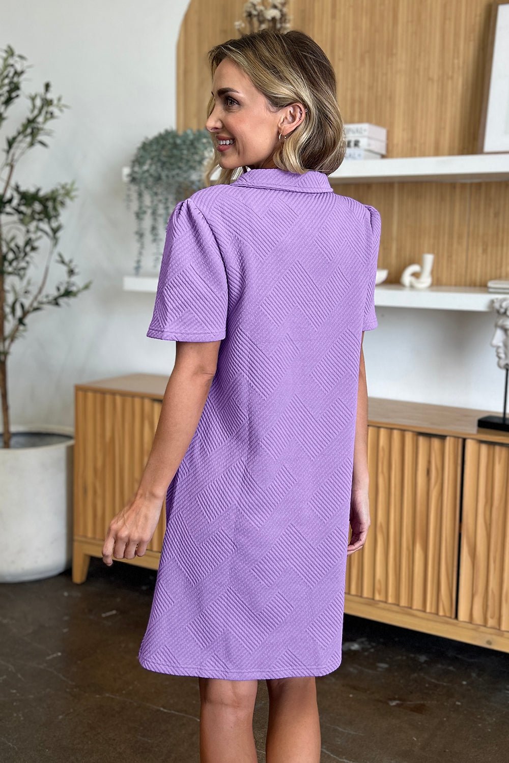 Double TakeTextured Short Sleeve Knee - Length Shirt Dress