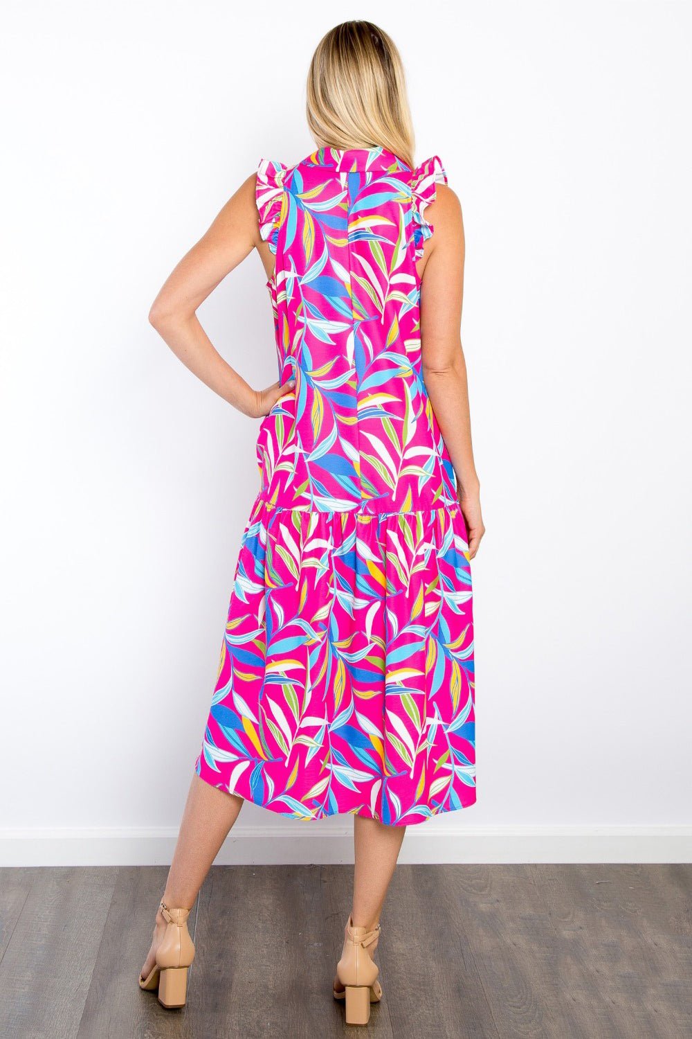 BE StageSleeveless Ruffle Trim Midi Dress with Pockets in Fuchsia Print