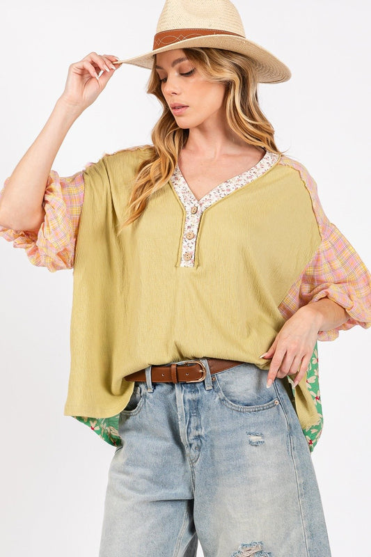 SAGE+FIGColor Block Bubble Sleeve Top in Sage
