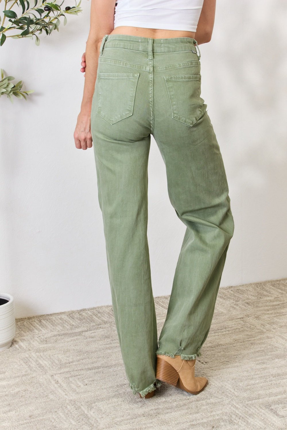 RISEN - Raw Hem Wide - Leg Jeans in Sage