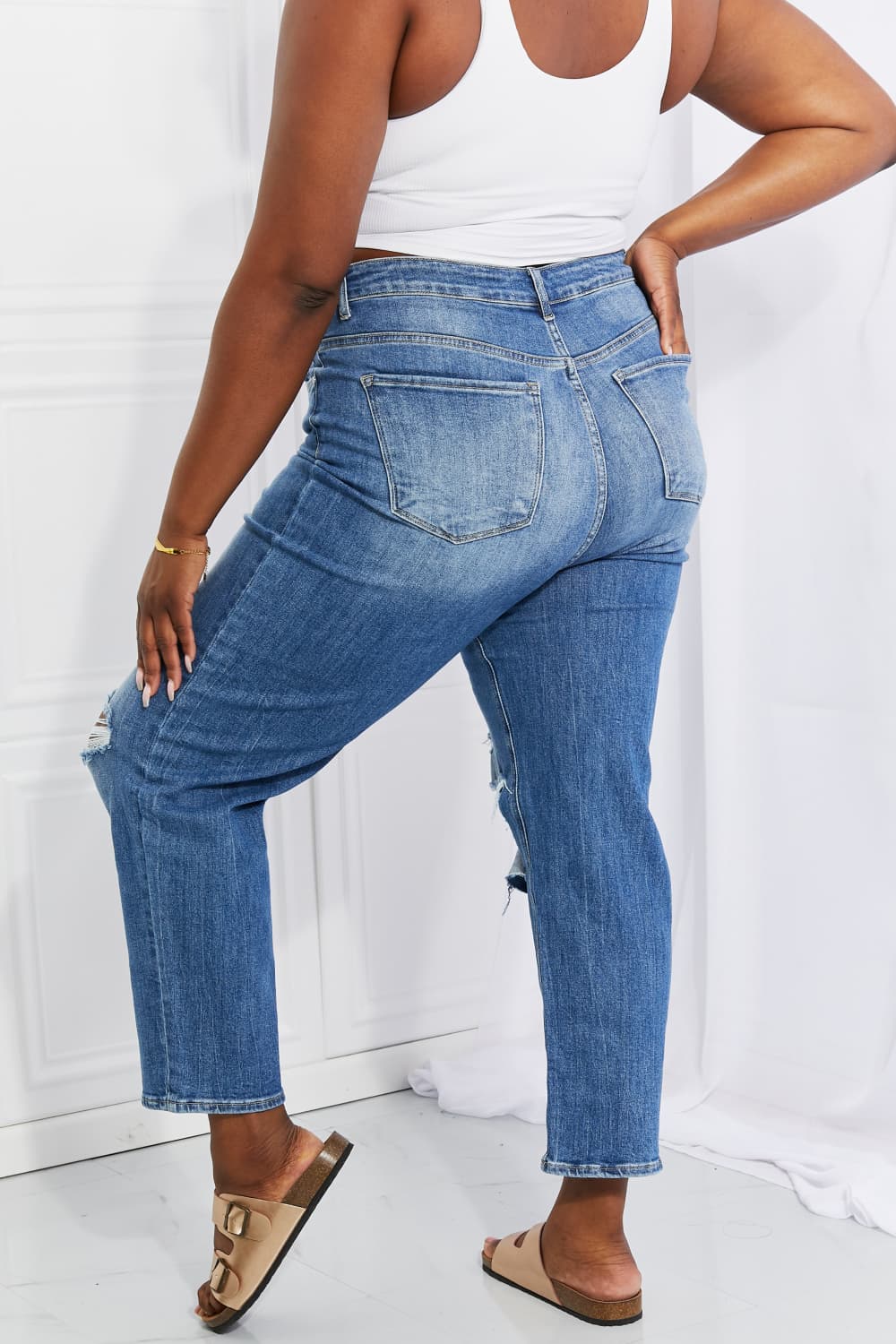 RISENDark Wash High Rise Distressed Cropped Relaxed Jeans