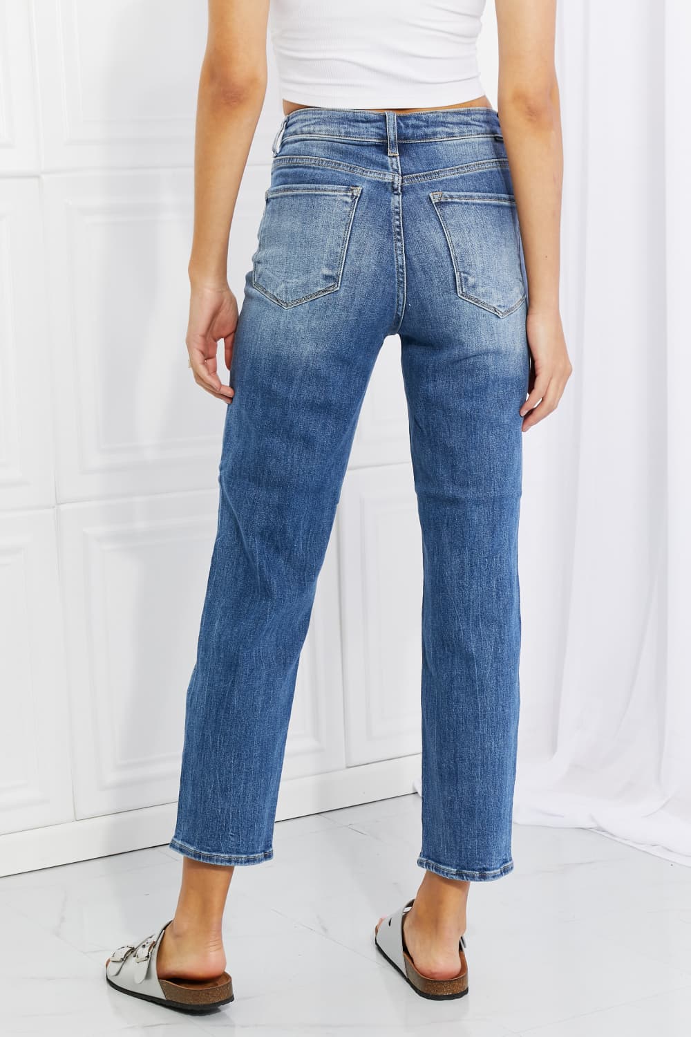 RISENDark Wash High Rise Distressed Cropped Relaxed Jeans