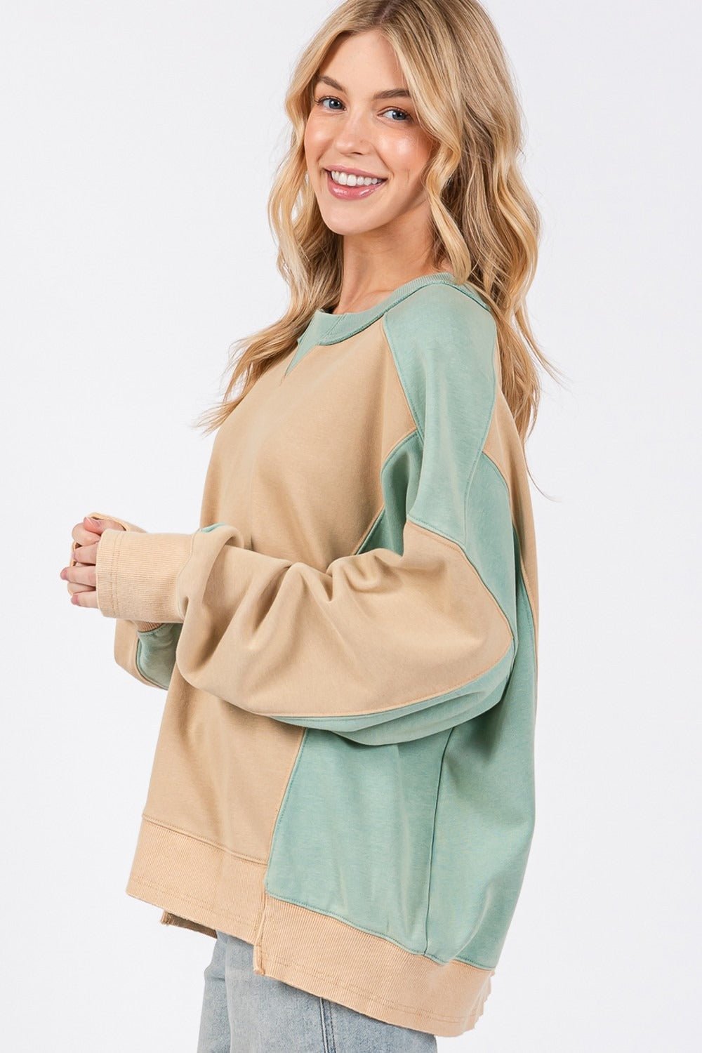 SAGE+FIG - Color Block Sweatshirt in Cookie Green