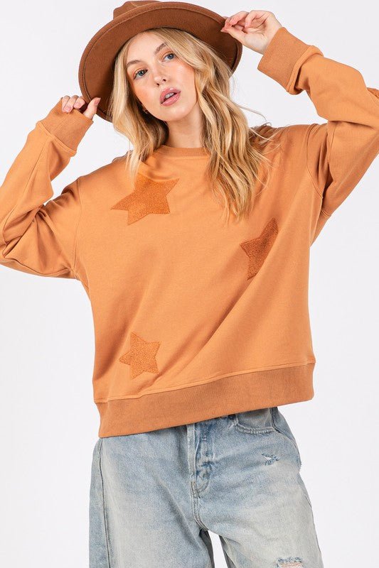 SAGE+FIG - Long Sleeve Star Patch Sweatshirt in Cinnamon