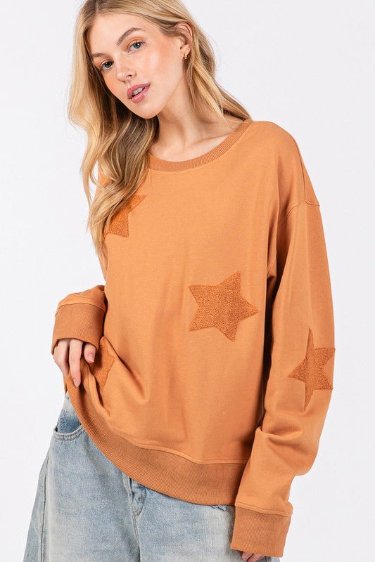 SAGE+FIG - Long Sleeve Star Patch Sweatshirt in Cinnamon