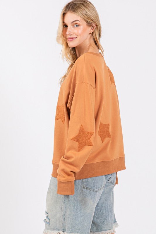 SAGE+FIG - Long Sleeve Star Patch Sweatshirt in Cinnamon