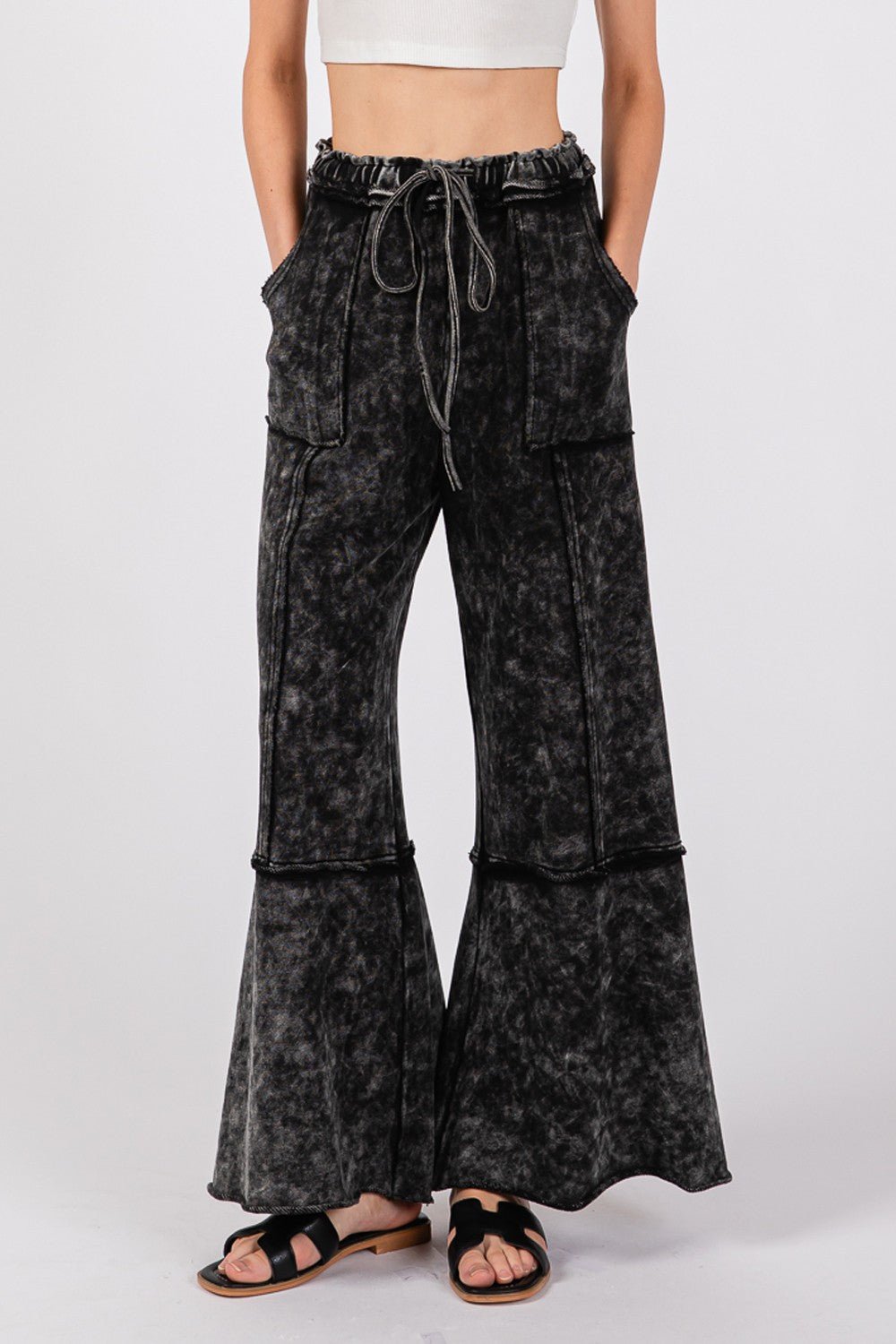 SAGE+FIG - Mineral Washed Terry Knit Wide Leg Pants in Ash