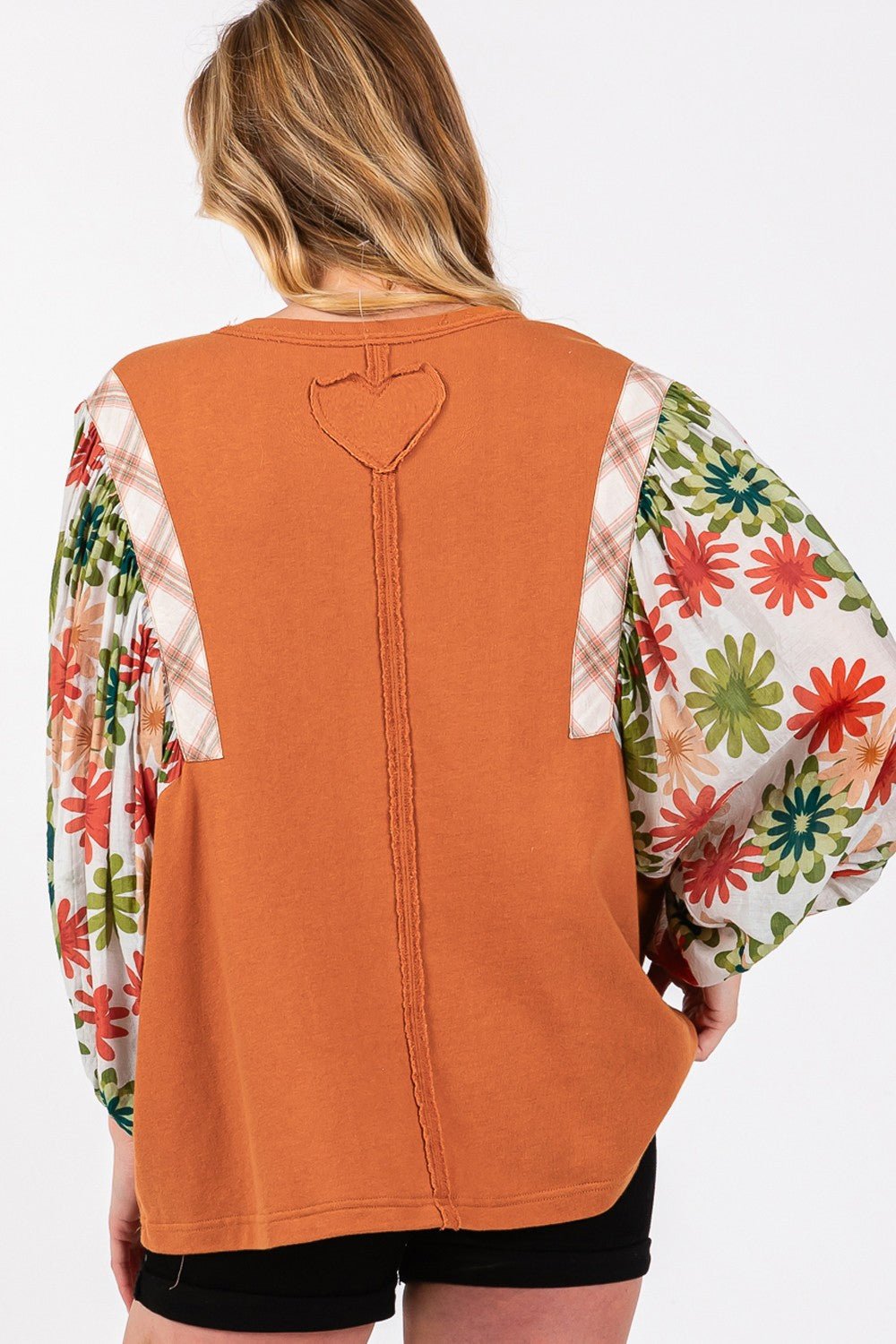 SAGE+FIGPrinted Balloon Sleeve Contrast Top in Caramel