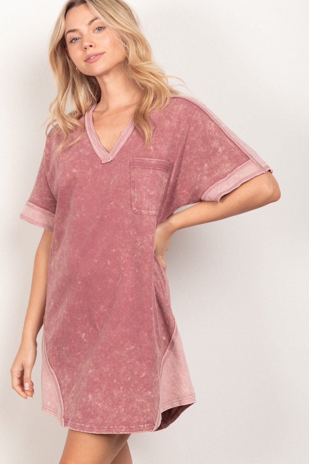 Short Sleeve V-Neck Mini Tee Dress in MauveMini DressVery J