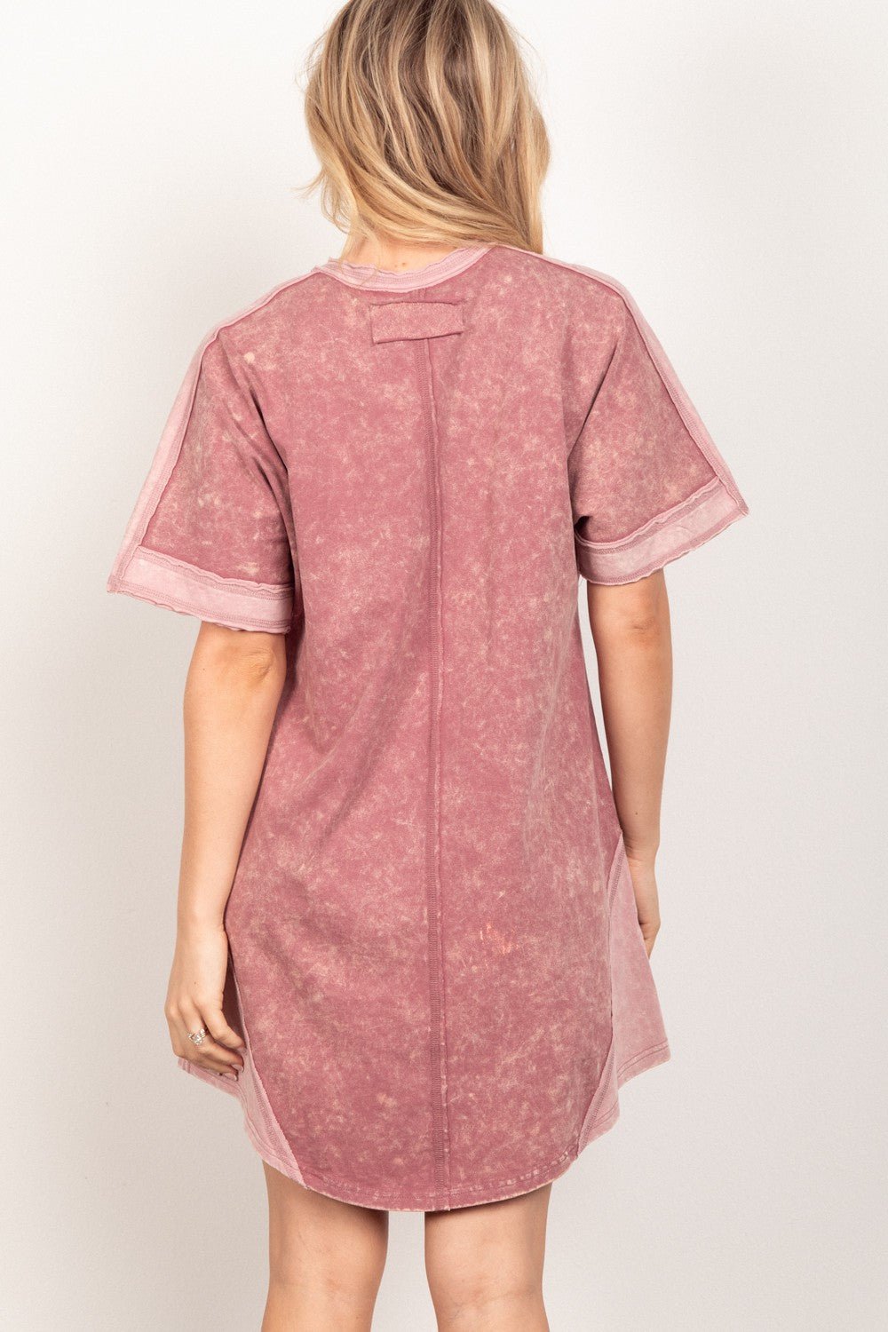 Short Sleeve V-Neck Mini Tee Dress in MauveMini DressVery J