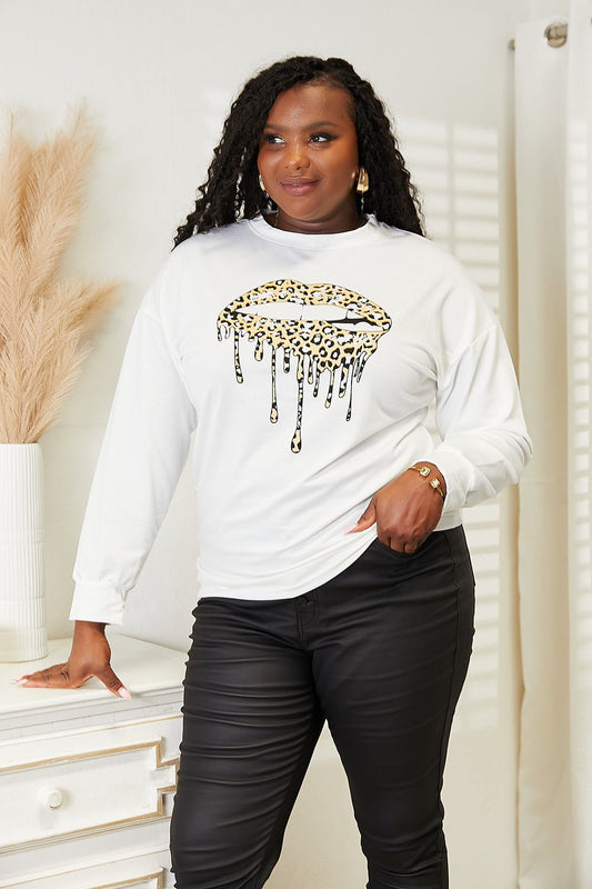 Simply Love - Leopard Lips Graphic Dropped Shoulder Sweatshirt in White