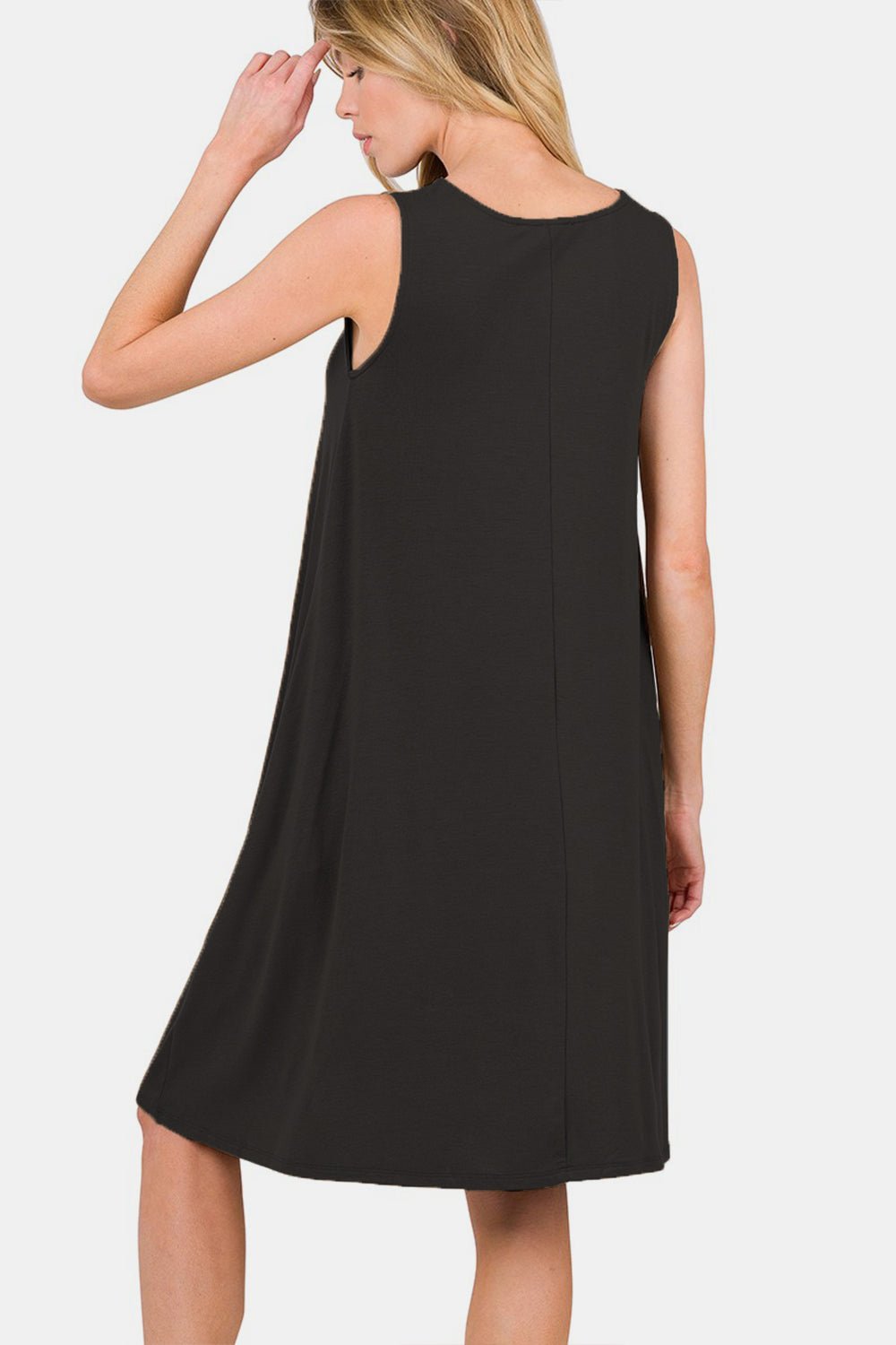 Sleeveless Flared Knee-Length Dress with Pockets in BlackKnee-Length DressZenana