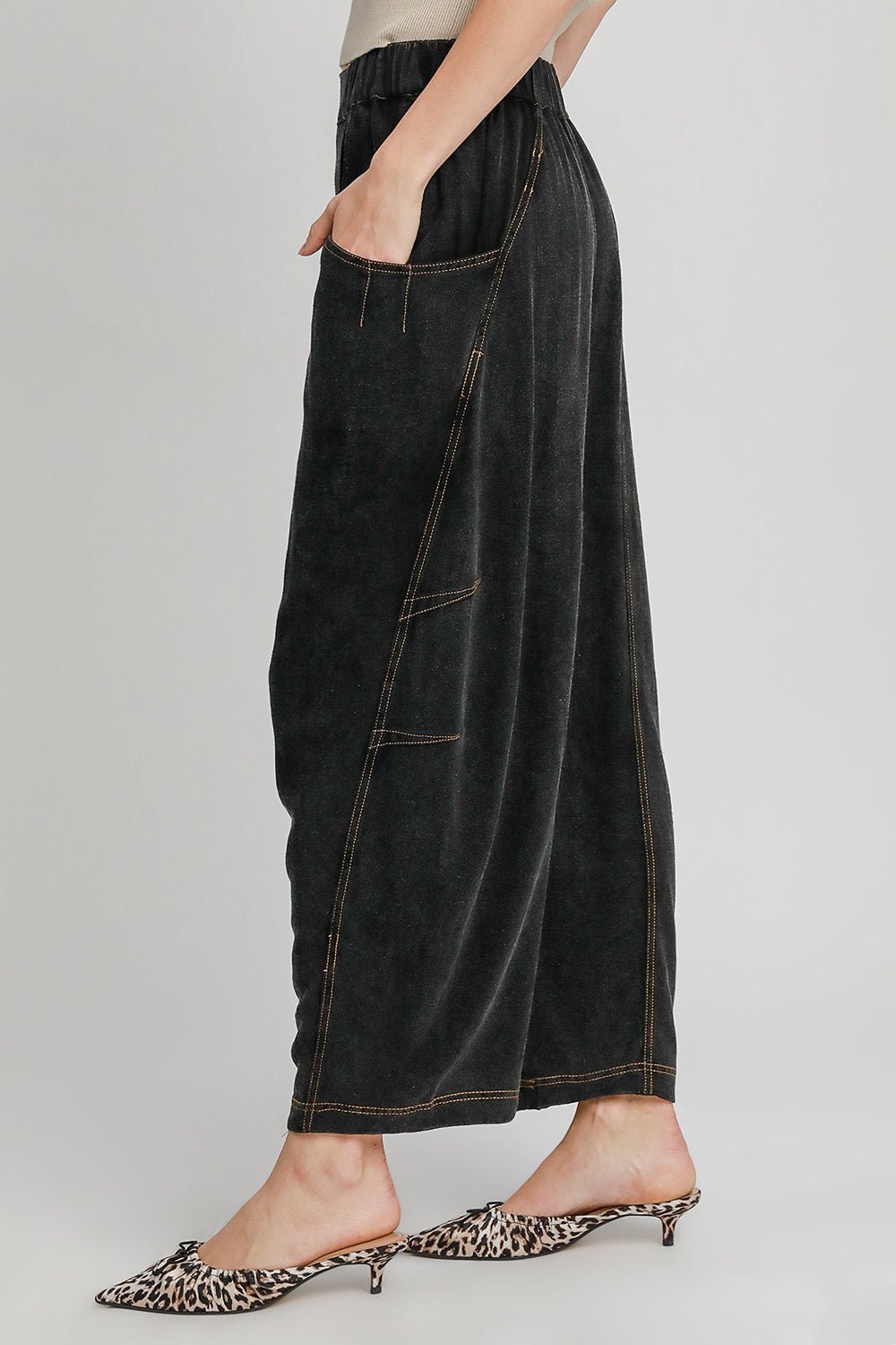 UMGEE - Black Elastic Waist Baggy Fit Pants