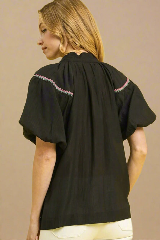 UMGEE - Black Embroidered Floral Short Sleeve Top