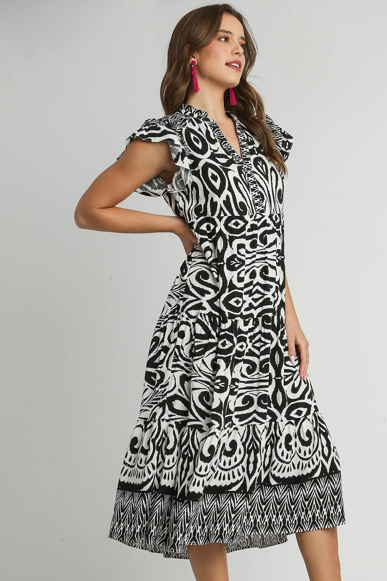 UMGEE - Black Printed Ruffled Cap Sleeve Midi Dress