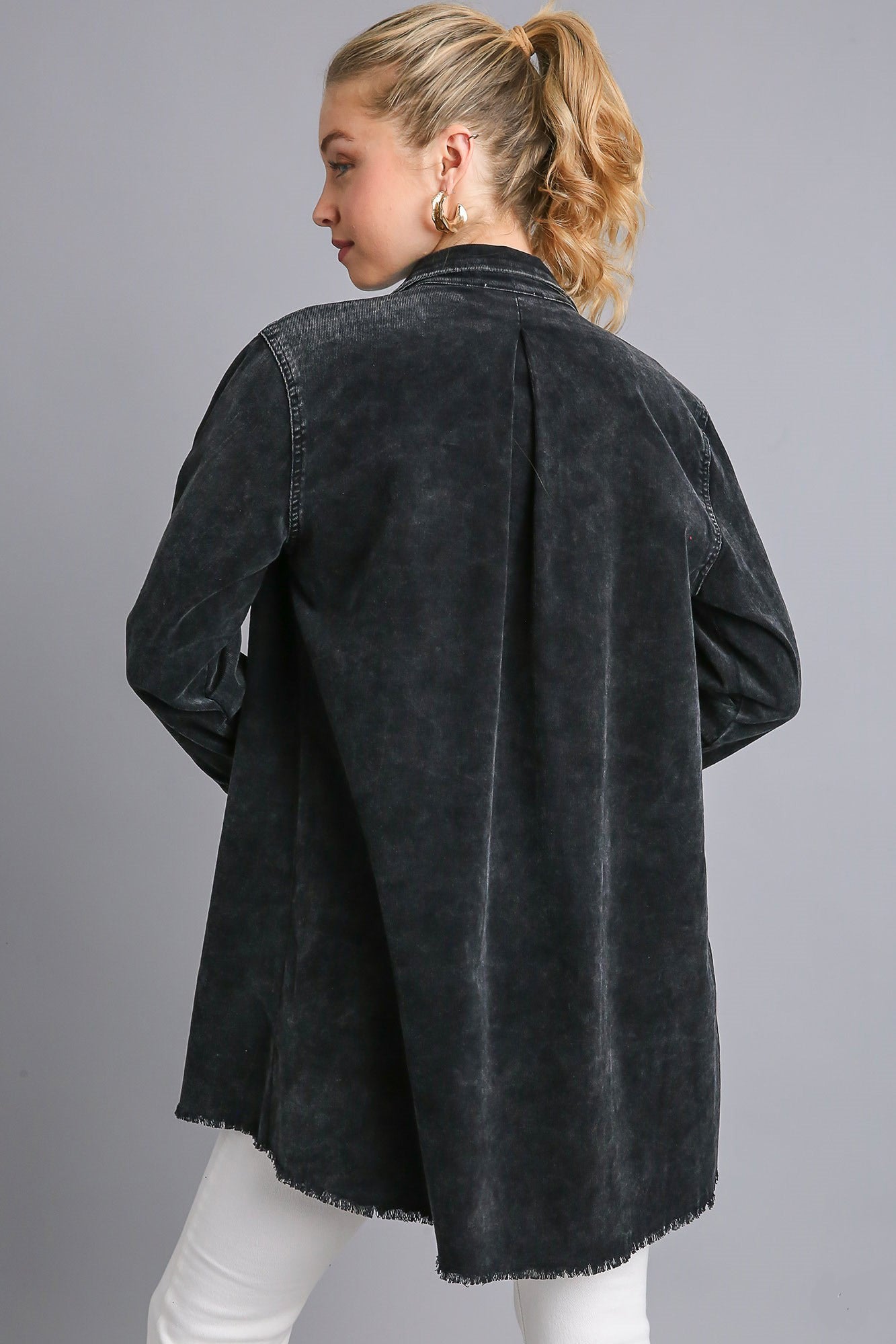 UMGEE - Black Raw Hem Button Down Denim Jacket