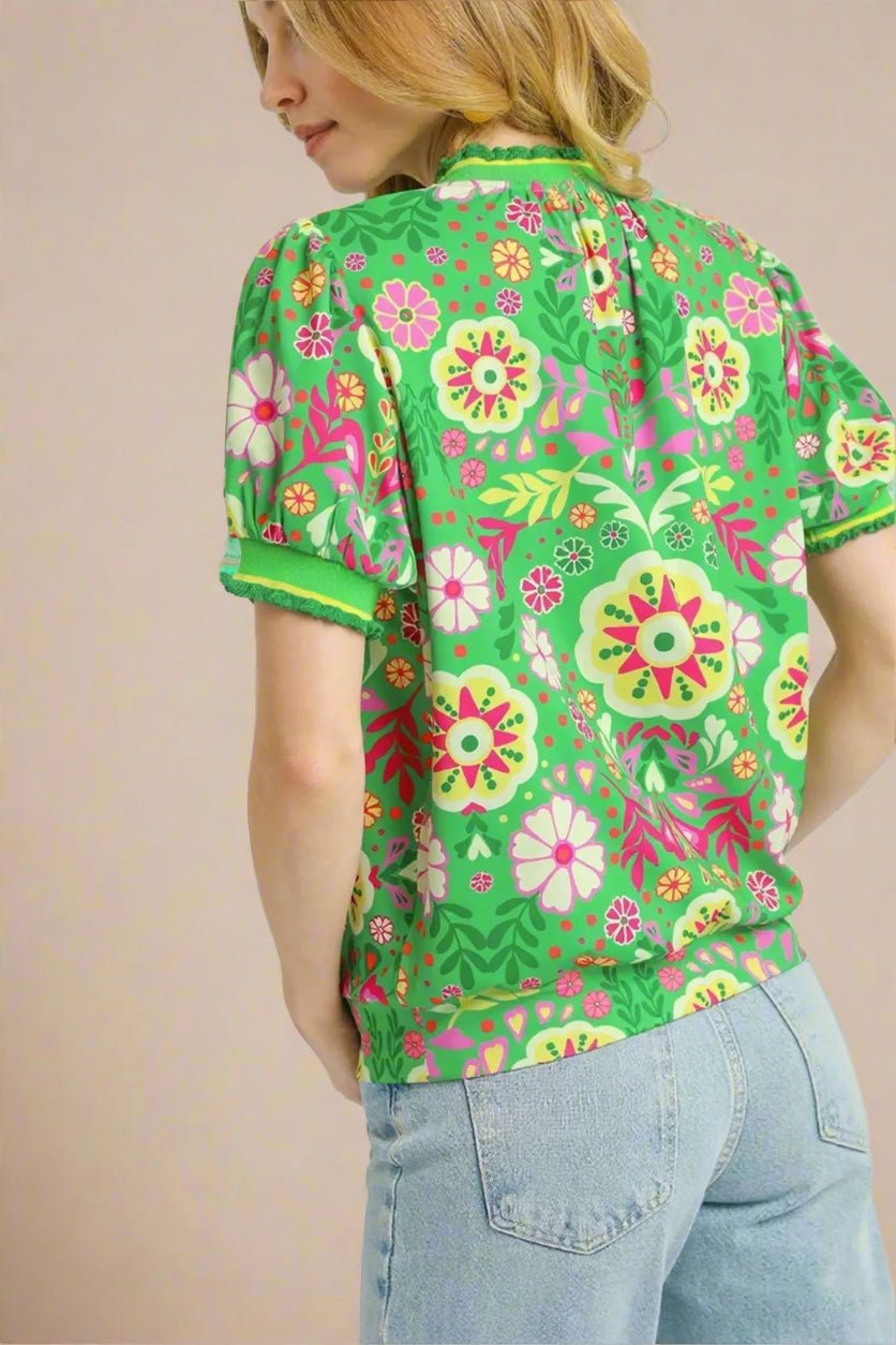 UMGEE - Bright Kelly Green Floral Puff Sleeve Top