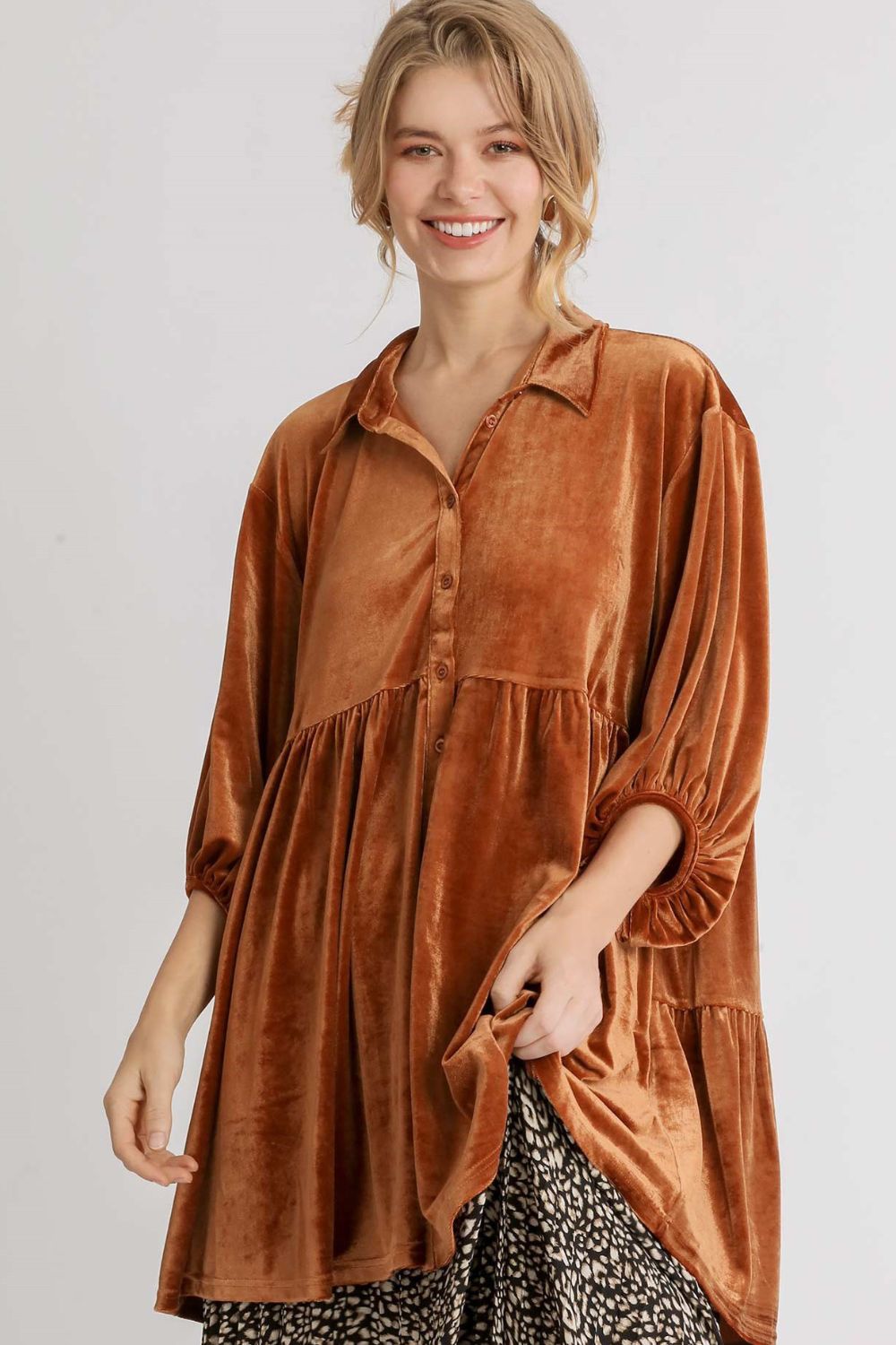 UMGEE - Button Down High Low Hem Velvet Tunic Top in Terracotta