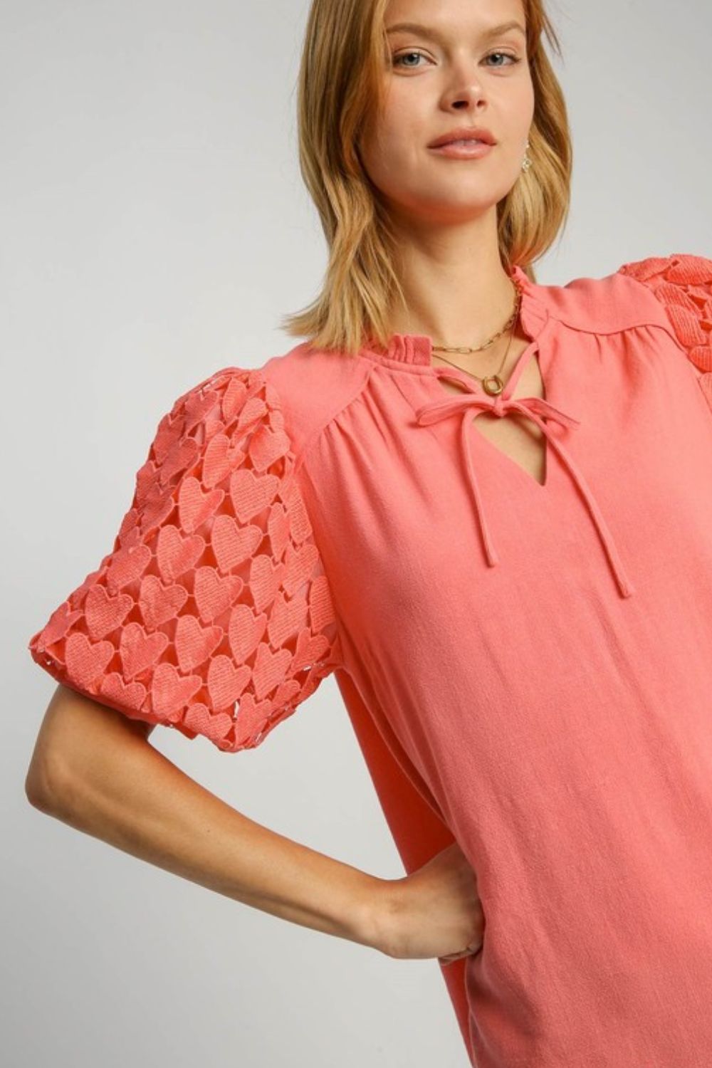UMGEE - Coral Puff Sleeve Heart Lace Top