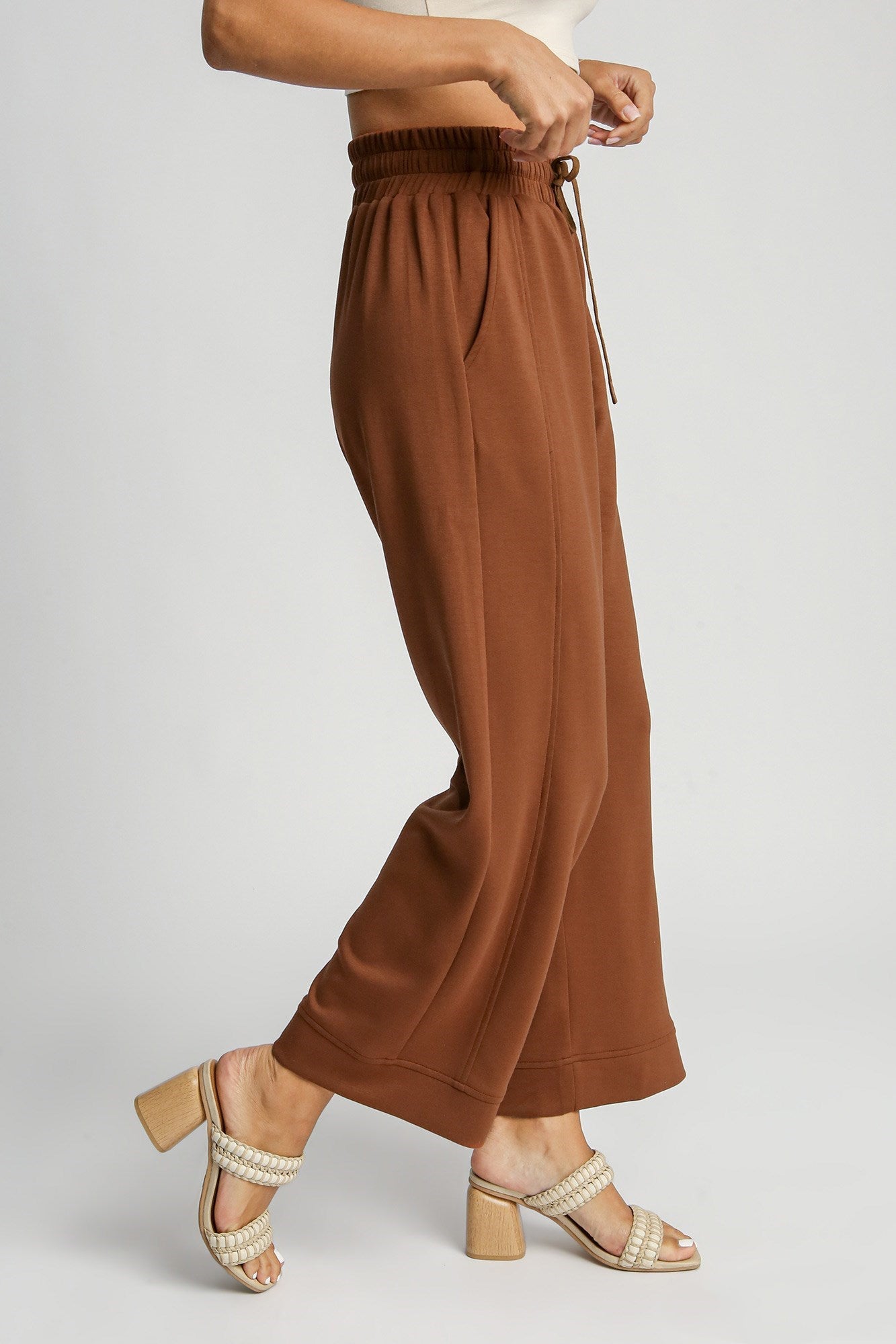 UMGEE - Drawstring Waist Wide Leg Athleisure Pants in Rust