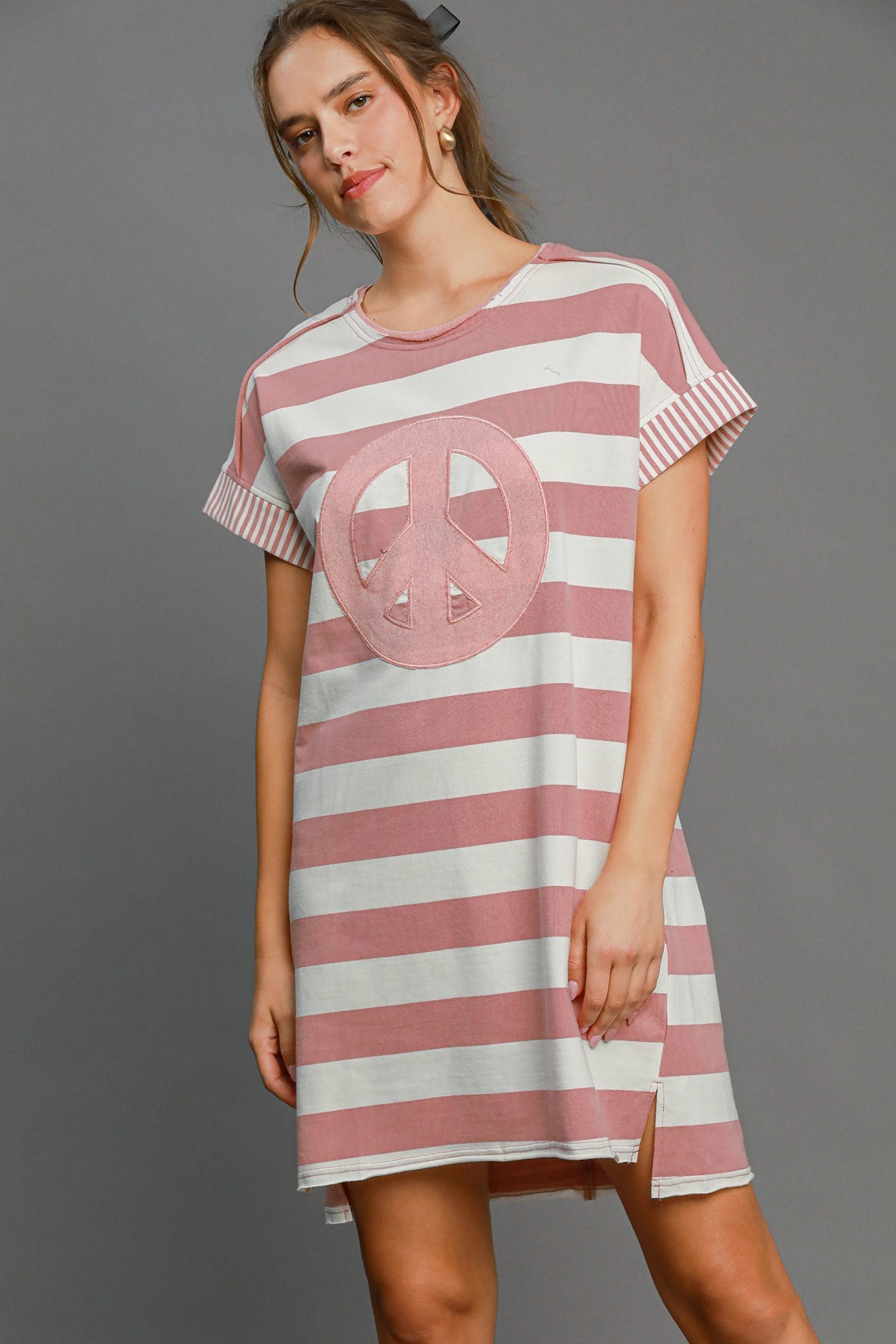 UMGEE - Dusty Pink Striped Peace Applique Short Sleeve Mini Dress