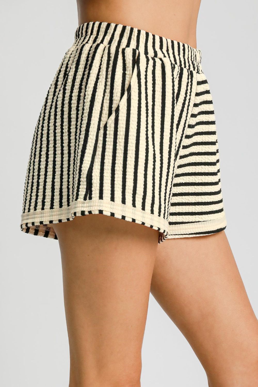 UMGEE - Elastic Waist Striped Shorts in Cream