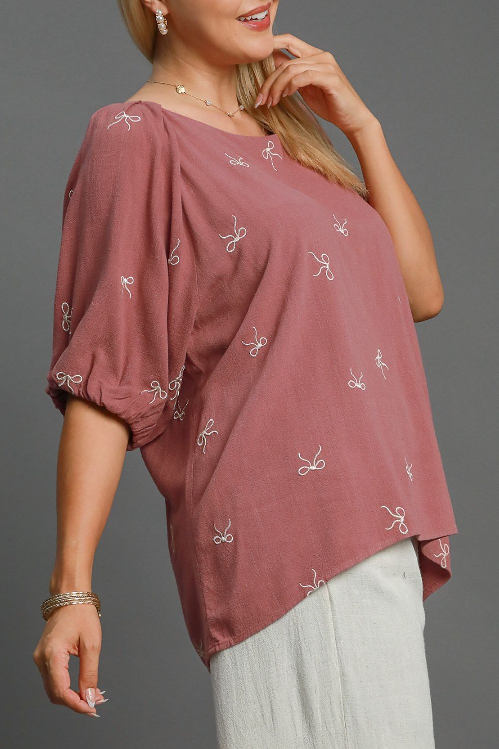 UMGEE - Embroidered Bow Puff Sleeve Top – Mauve Rose