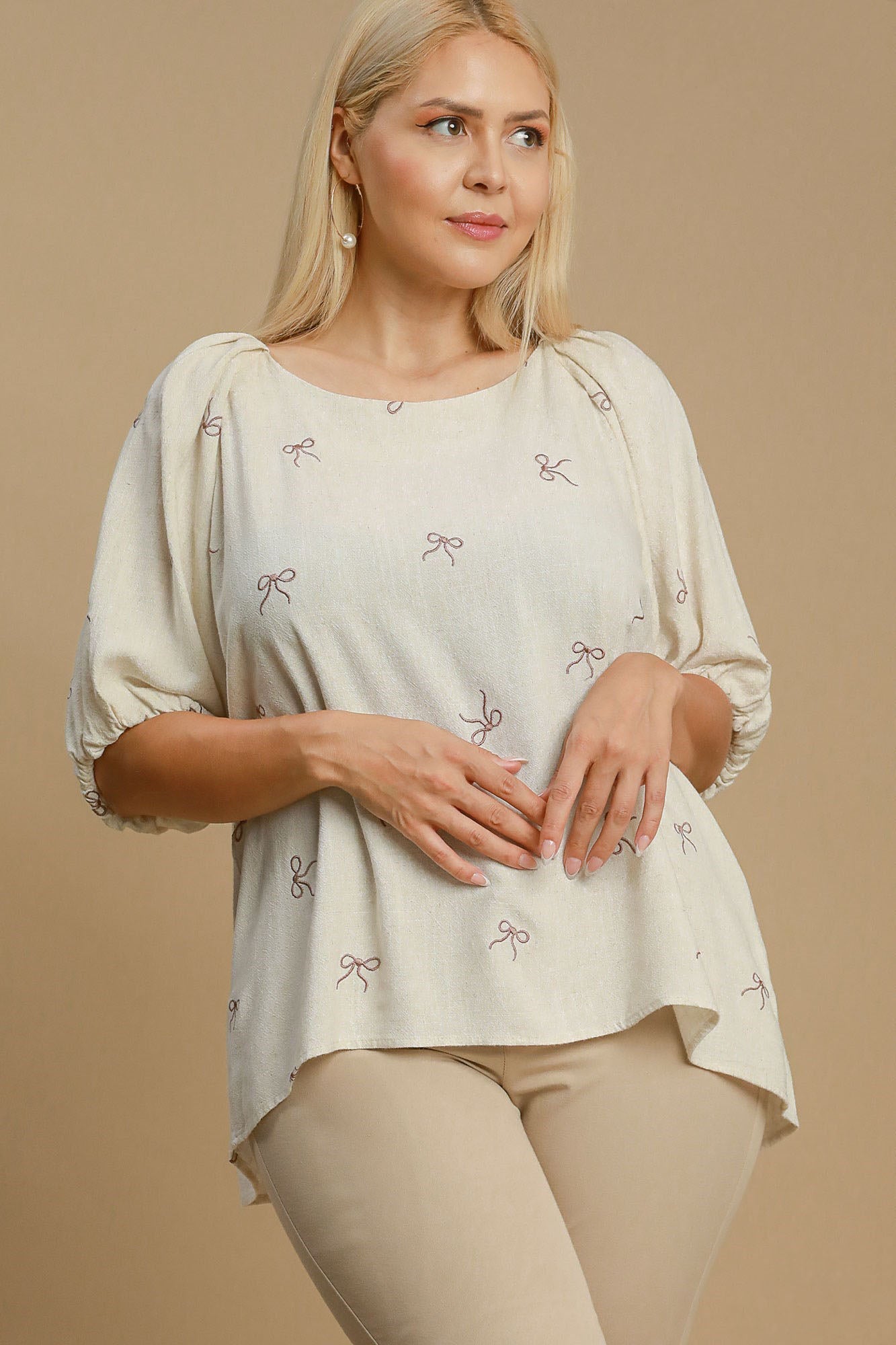 UMGEE - Embroidered Bow Puff Sleeve Top – Oatmeal