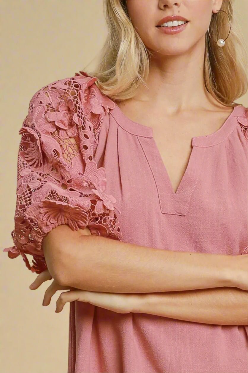 UMGEE - Floral Lace Sleeve Rose Blouse