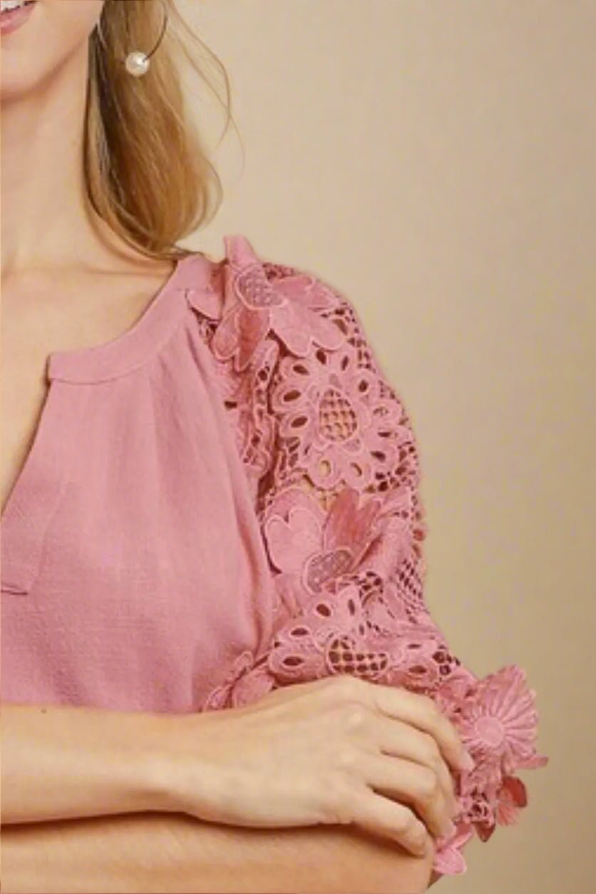 UMGEE - Floral Lace Sleeve Rose Blouse