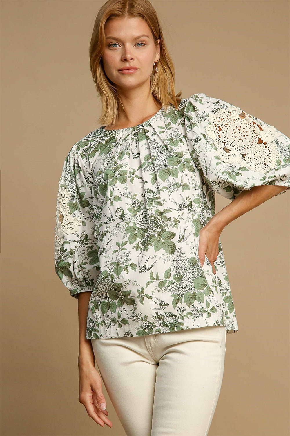 UMGEE - Floral Pleated Neck Lace Detail Blouse in Sage