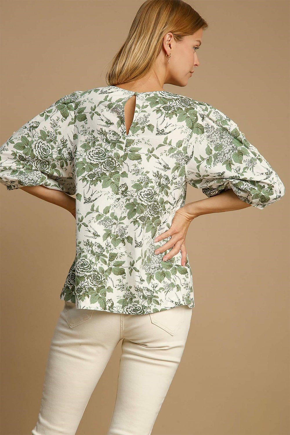 UMGEE - Floral Pleated Neck Lace Detail Blouse in Sage