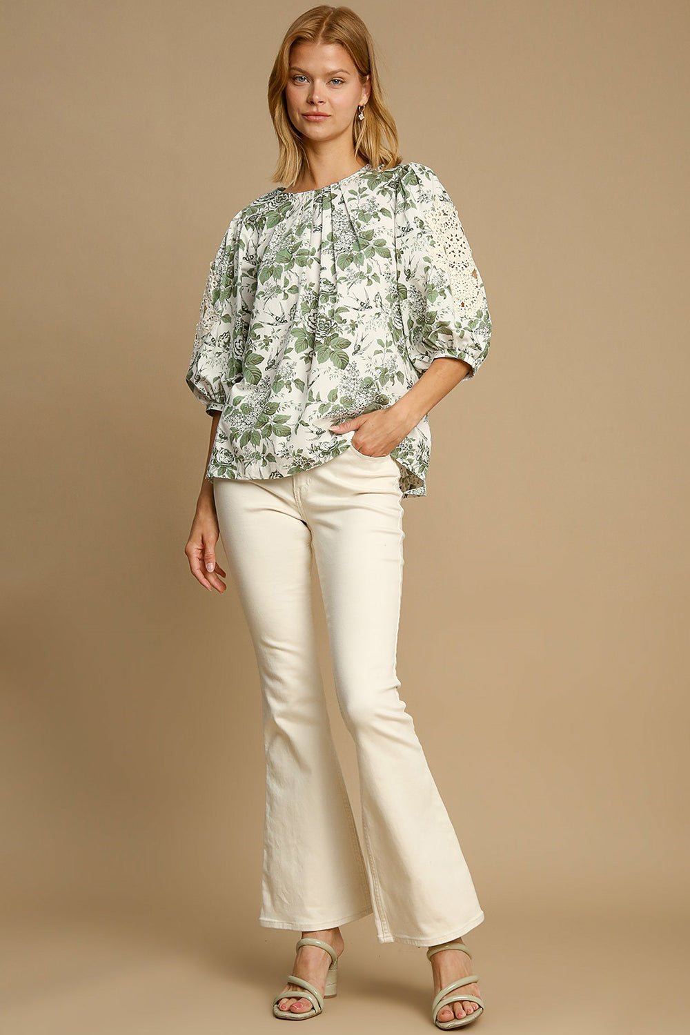 UMGEE - Floral Pleated Neck Lace Detail Blouse in Sage