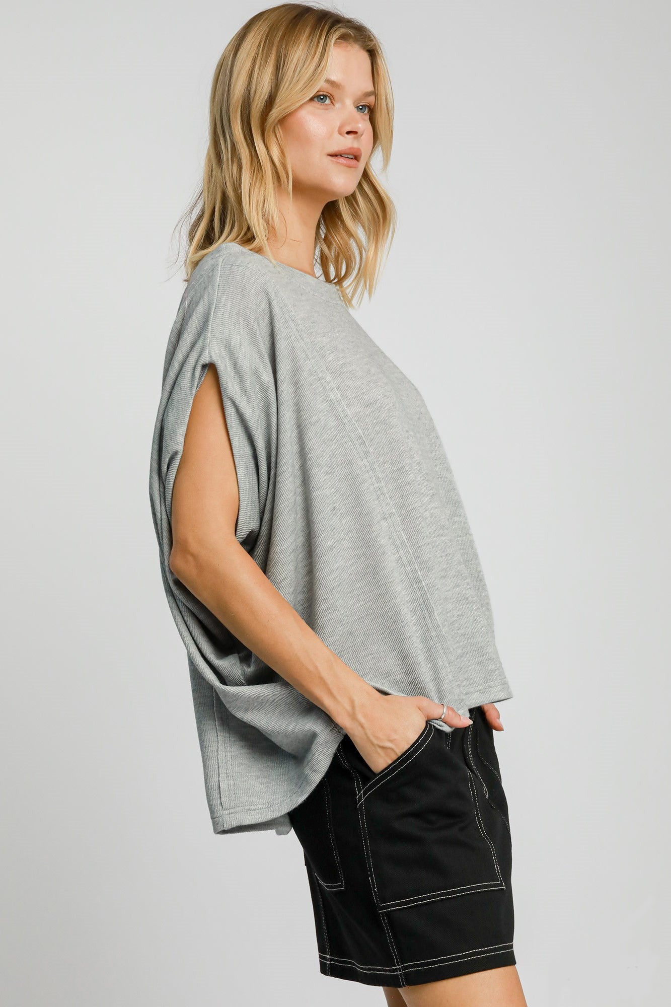 UMGEE - Gray Batwing Sleeve Knit Top